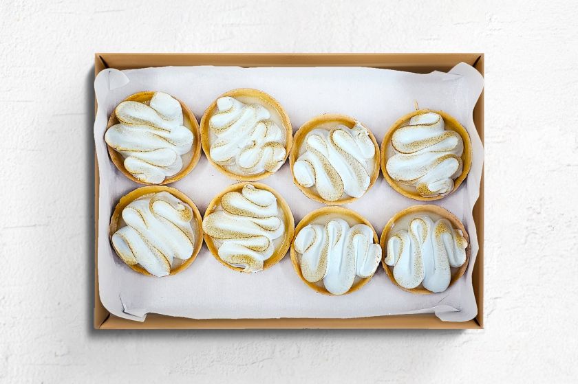 Lemon meringue tarts 