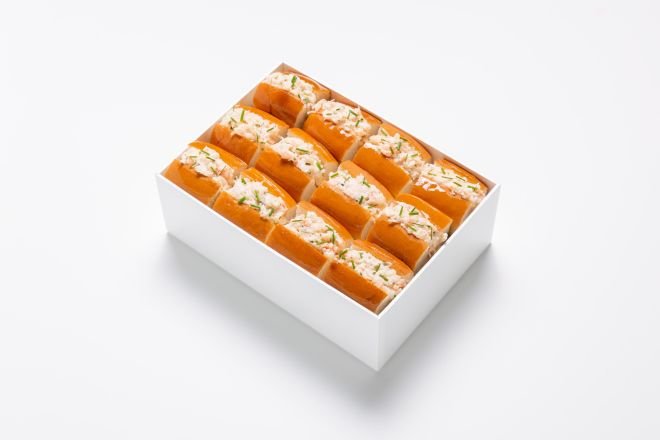 Crayfish Roll, Lemon Aioli, Chives