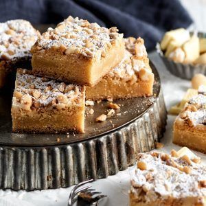 White Chocolate & Macadamia Blondie Platter