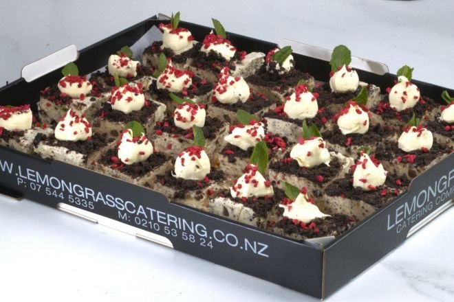 COOKIES & CREAM CHEESECAKE BITES Platter - 24 - topped with oreo crumble, cheesecake dollop & freeze dried raspberries 