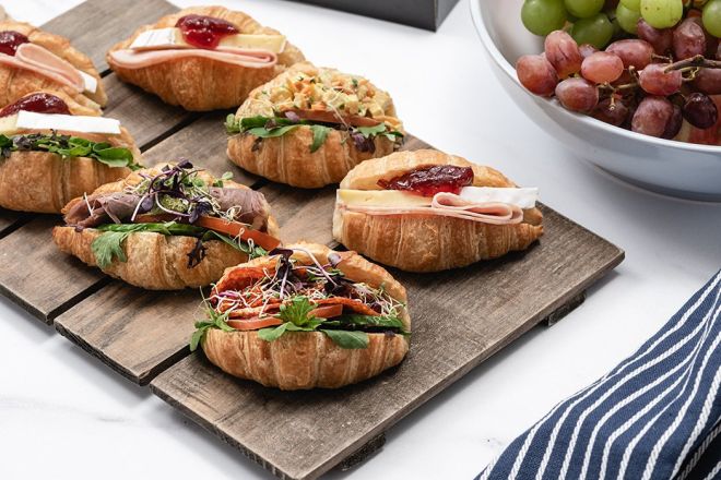 THE LIGHT LUNCH  - CHOOSE 4 ITEMS - Fan Favourite 