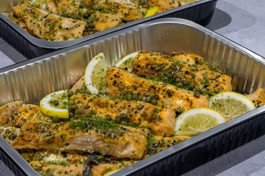 BUFFET - 2 MAINS & 4 SIDES 