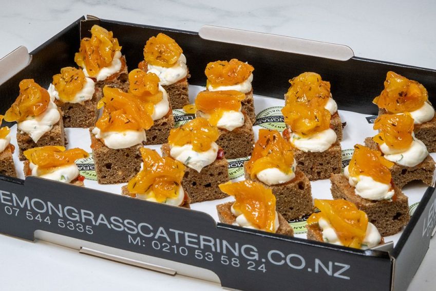 SPICED GINGERBREAD CUBE Canape Platter - 20 - topped with creamy goats cheese & apricot compote (V)