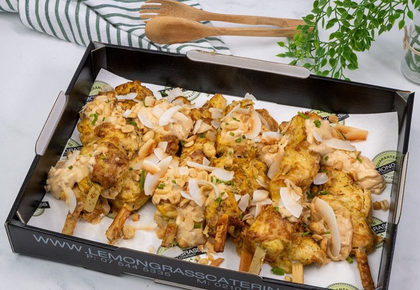 CHICKEN SATAY SKEWER - Large/Hot - drizzled with homemade satay sauce and topped with roasted peanuts & toasted coconut flakes  - Gluten Free/Dairy Free/Keto 