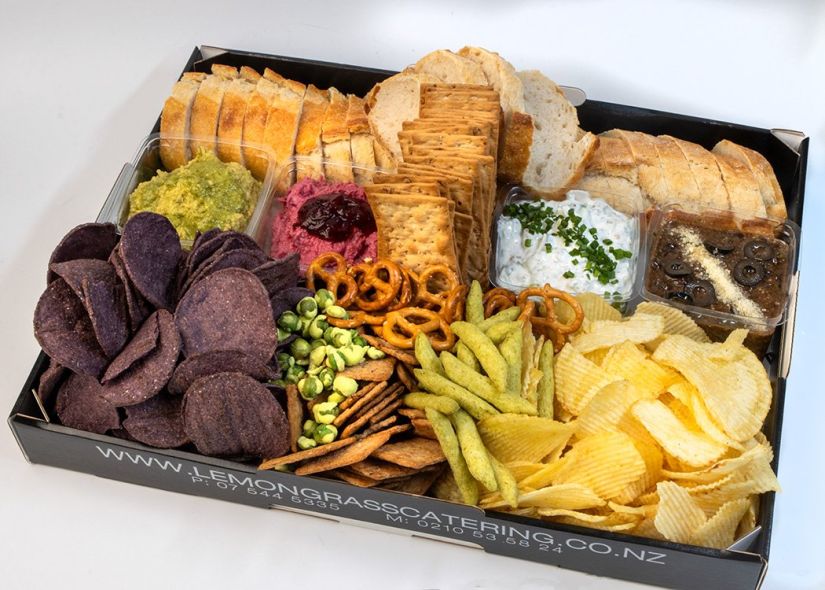 BREAD, CHIP N DIP PLATTER - Serves 10 for nibbles
