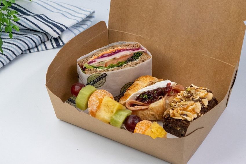 CHOOSE 4 ITEMS - PICNIC BOX 