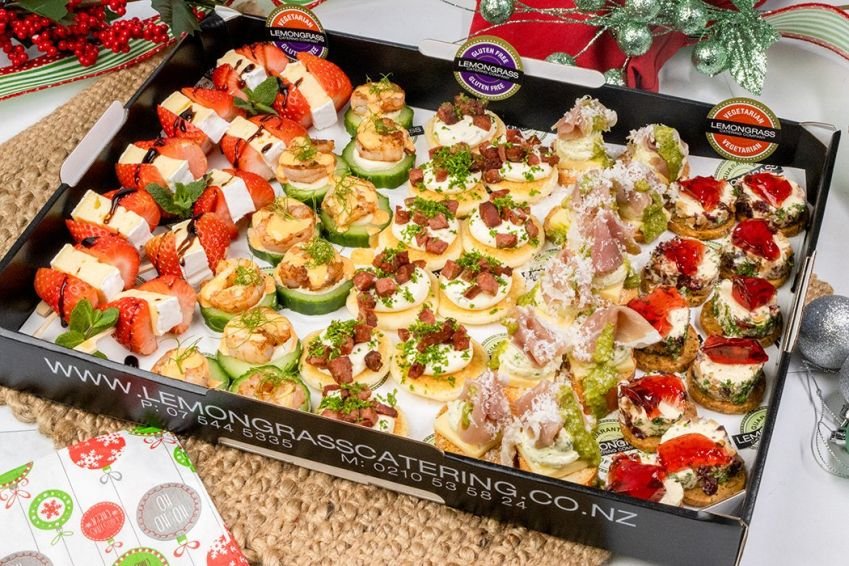 CHRISTMAS CANAPE PLATTER - 50 Canapes