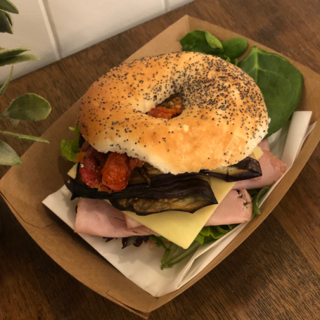 Poppyseed bagel (individually packed)