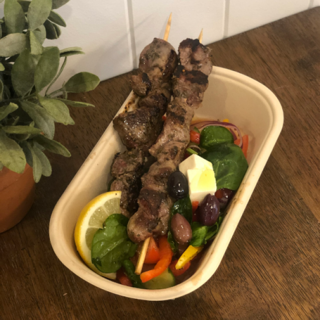 Marinated lamb shoulder skewers with salad (Individually packed)