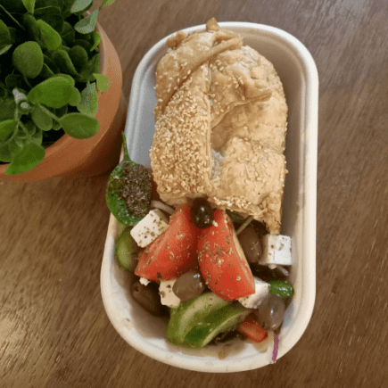 Homemade spinach & feta pie with salad (individually packed)