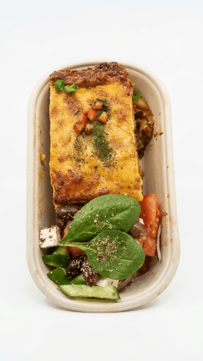 Authentic Angus beef lasagne with salad (individually packed)
