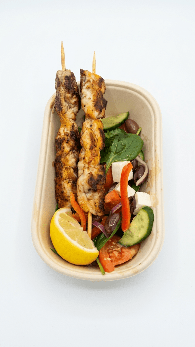 Marinated chicken skewers with salad (individually packed)