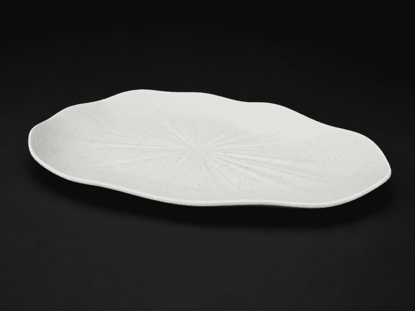 LEAF SHAPED PLATTER 470MM X 300MM
