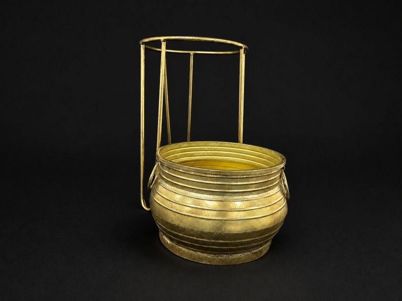 GOLD CASTIRON POT REPLICAS SIZES - 420MM , 355MM , 285MM