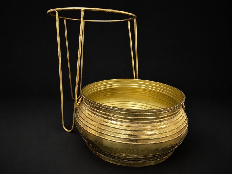 GOLD CASTIRON POT REPLICAS SIZES - 420MM , 355MM , 285MM