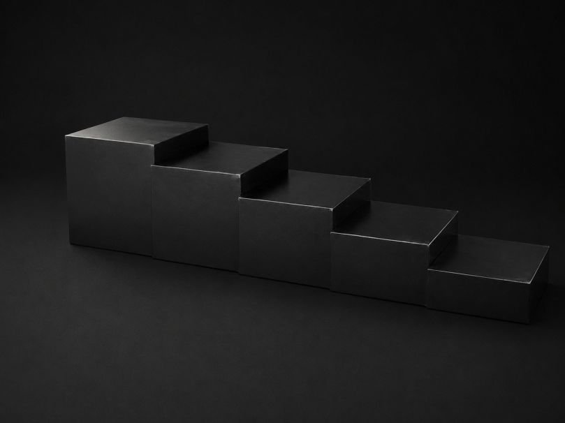 5 STEP WOODEN RISER SET (BLACK) 220MM X 220MM