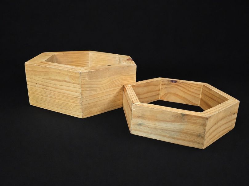 WOODEN HEXAGON STAND SET 350MM + 300MM