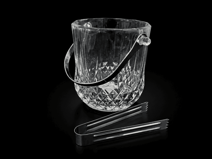 CRYSTAL ICE BUCKET