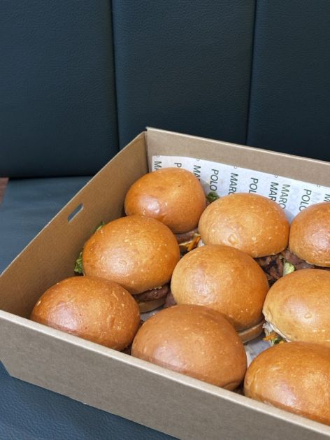 Pulled Pork, Slaw Sliders (20 Pieces)