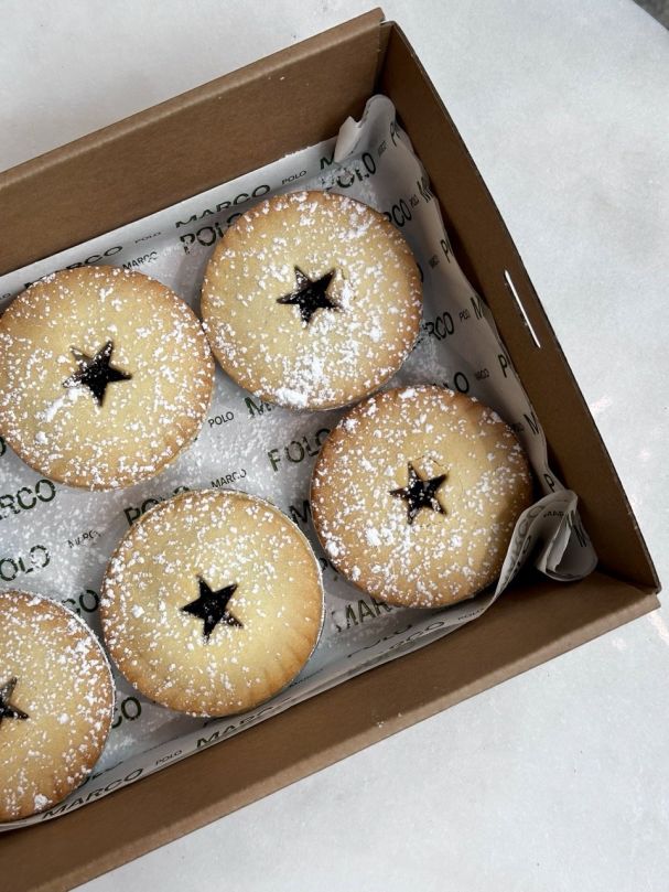 Traditional Christmas Fruit Tarts