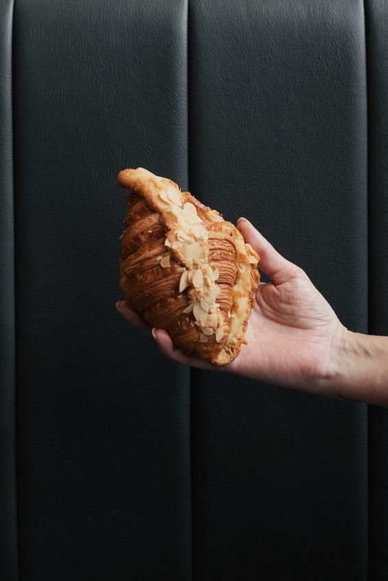 Large Specialty Pastires