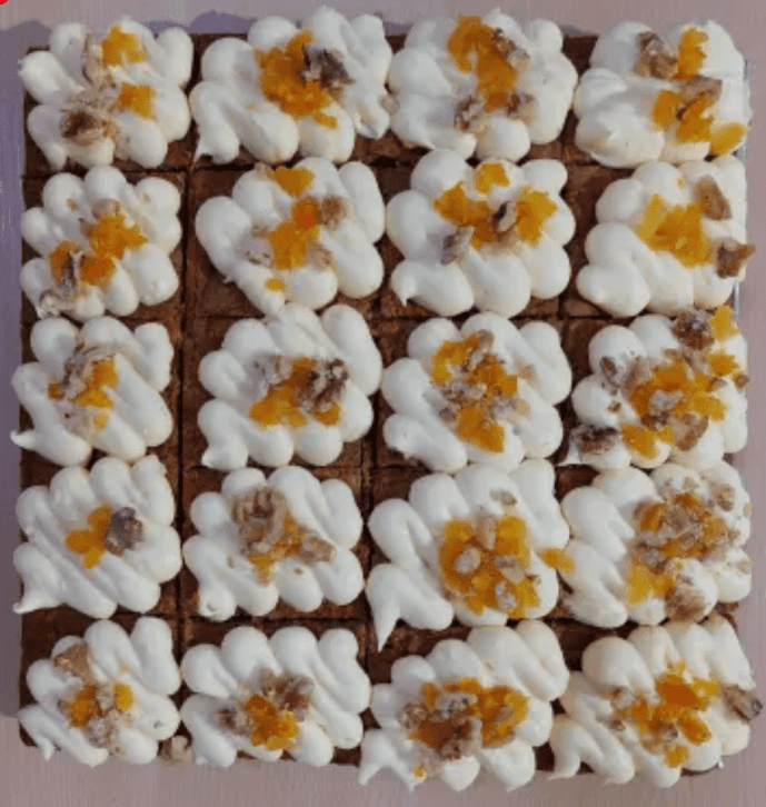 Carrot Cake Slab ( 20 pieces)
