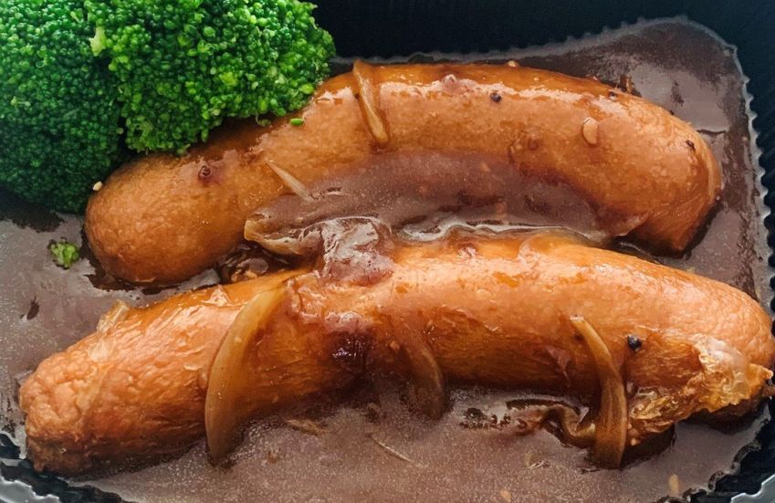 Bangers and mash with greens