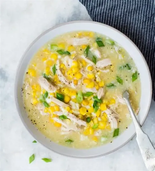 Homestyle Chicken & Sweetcorn Soup - 870ml