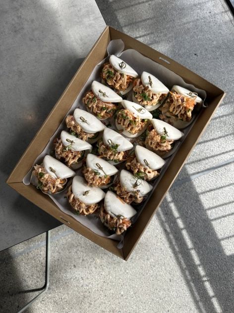 Vietnamese Fried Chicken Steam Bao Buns