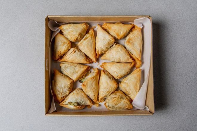 Spinach & Feta Filo Pastry Parcels 