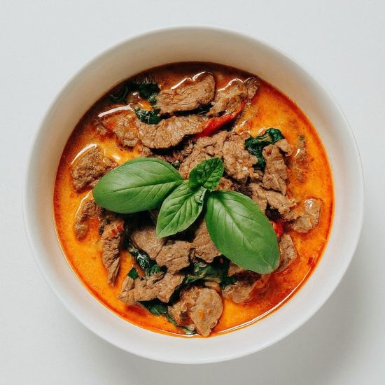 Thai Beef Basil & Peppercorn with Steamed Rice