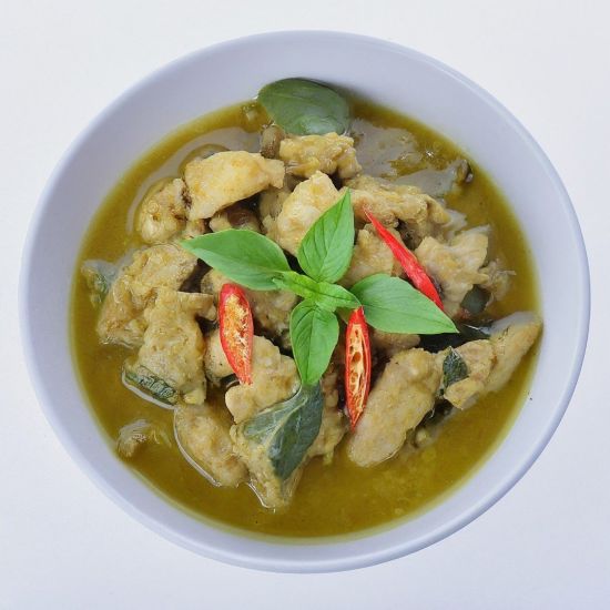 Thai Chicken Green Curry with Steamed Rice