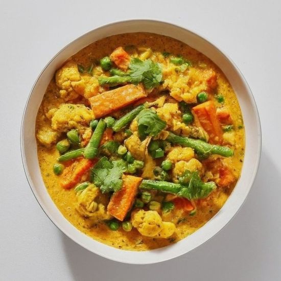 Vegetarian Korma Curry with Steamed Rice