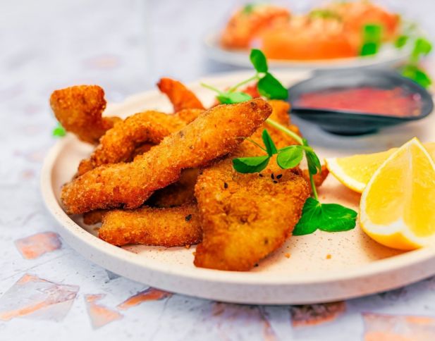 House Crumbed Chicken Strips w sweet chili sauce nf / +sesame (2pcs)