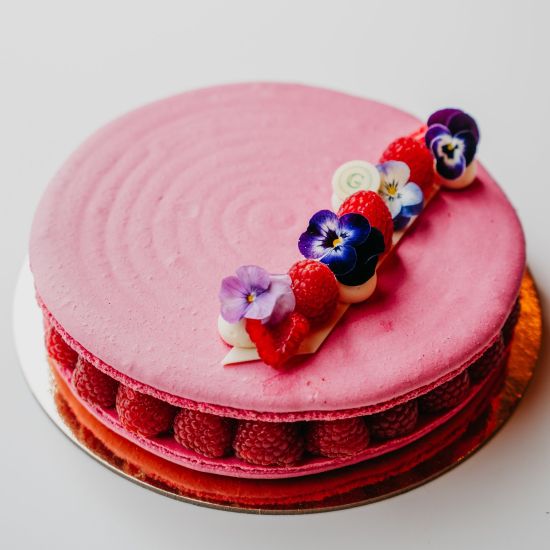 Raspberry Macaron