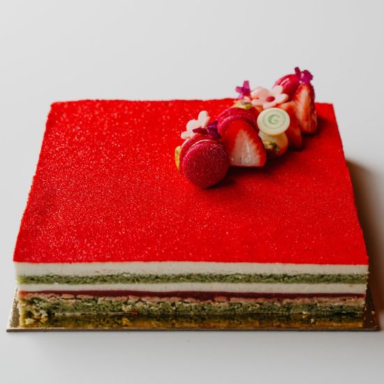 Strawberry & Pistachio Slice