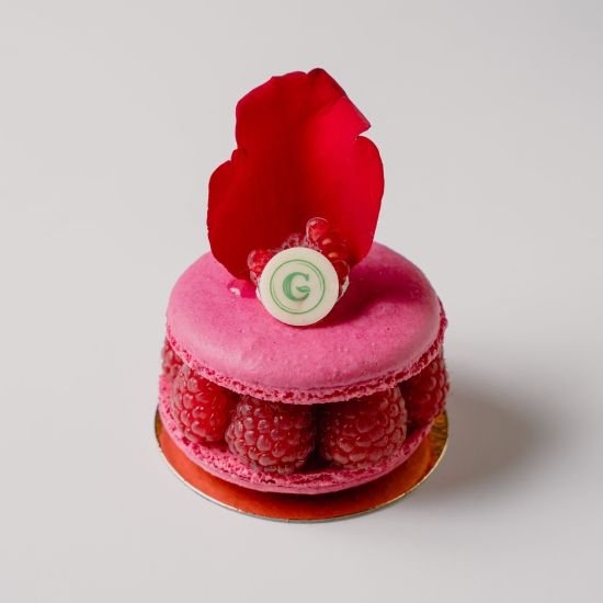 Individual Raspberry Macaron
