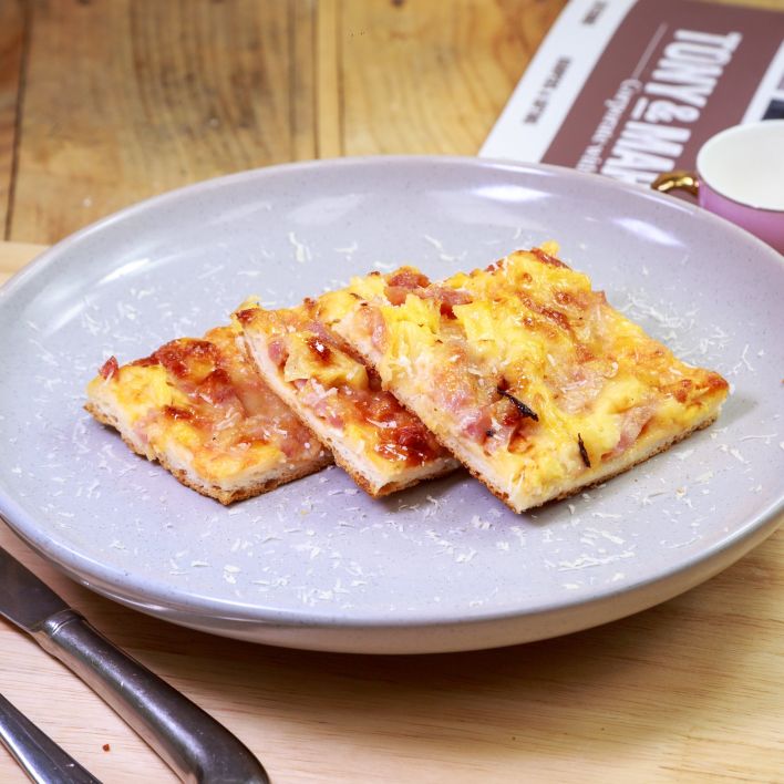 Cocktail Pizza