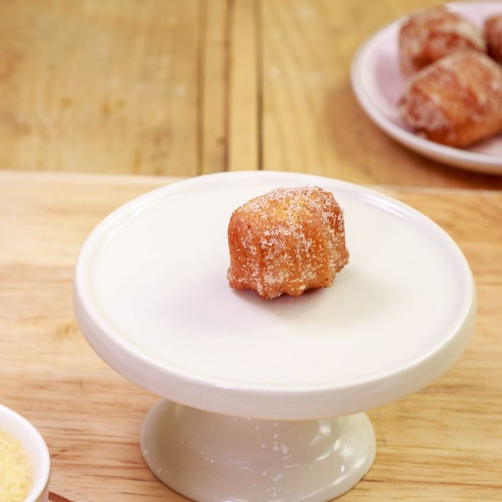 Mini Zeppole: 50 pieces, bite size.