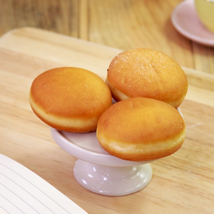 Bomboloni (Donuts)