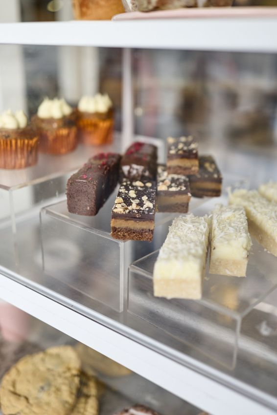 Cakes & Slices