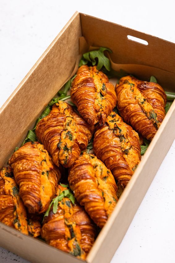 Ricotta, Spinach & Sundried Tomato Mini Croissant