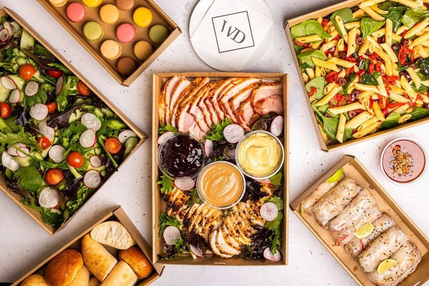Signature Hamper (Serves 10)