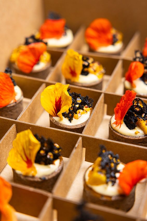 Hot & Cold Canapé Box