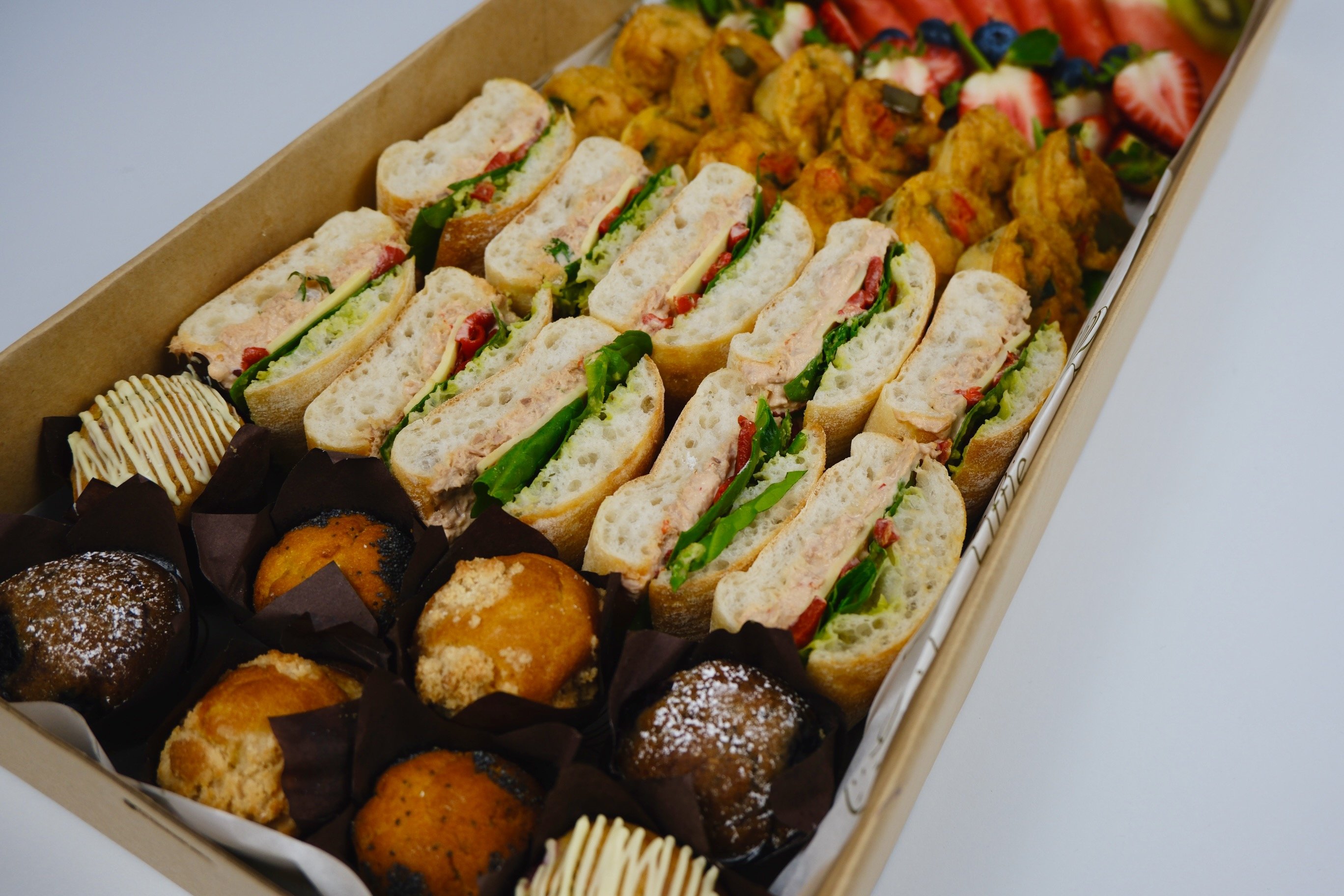 Afternoon Tea Box MEDIUM