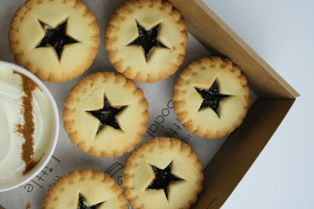 Christmas Apple and Rhubarb Pies